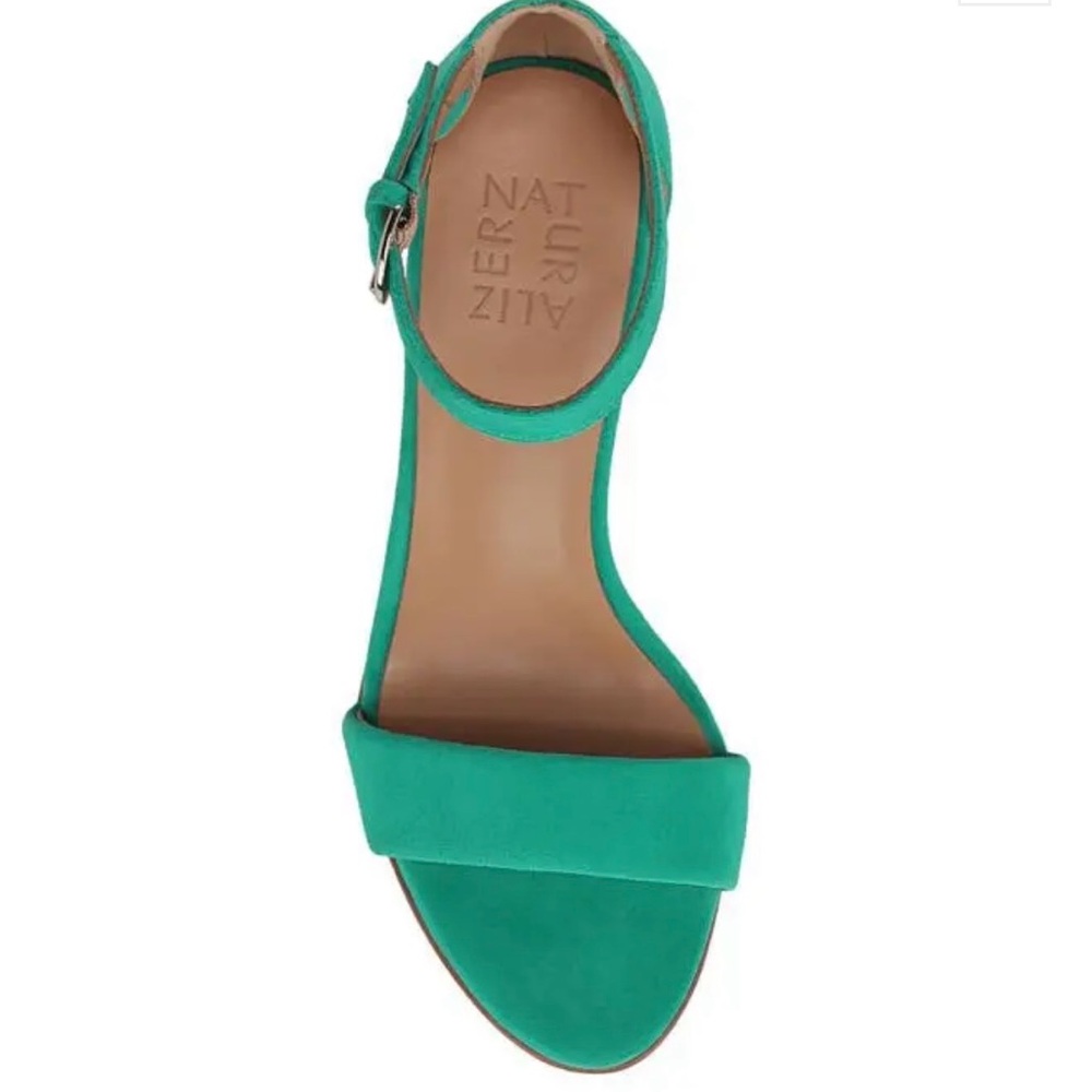 Naturalizer Green Heels with Block Heel and Minimalist Design NWOT - Picture 3 of 9